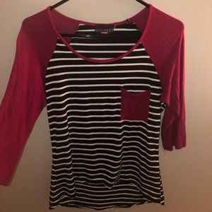 Stripped 3/4 sleeve tee